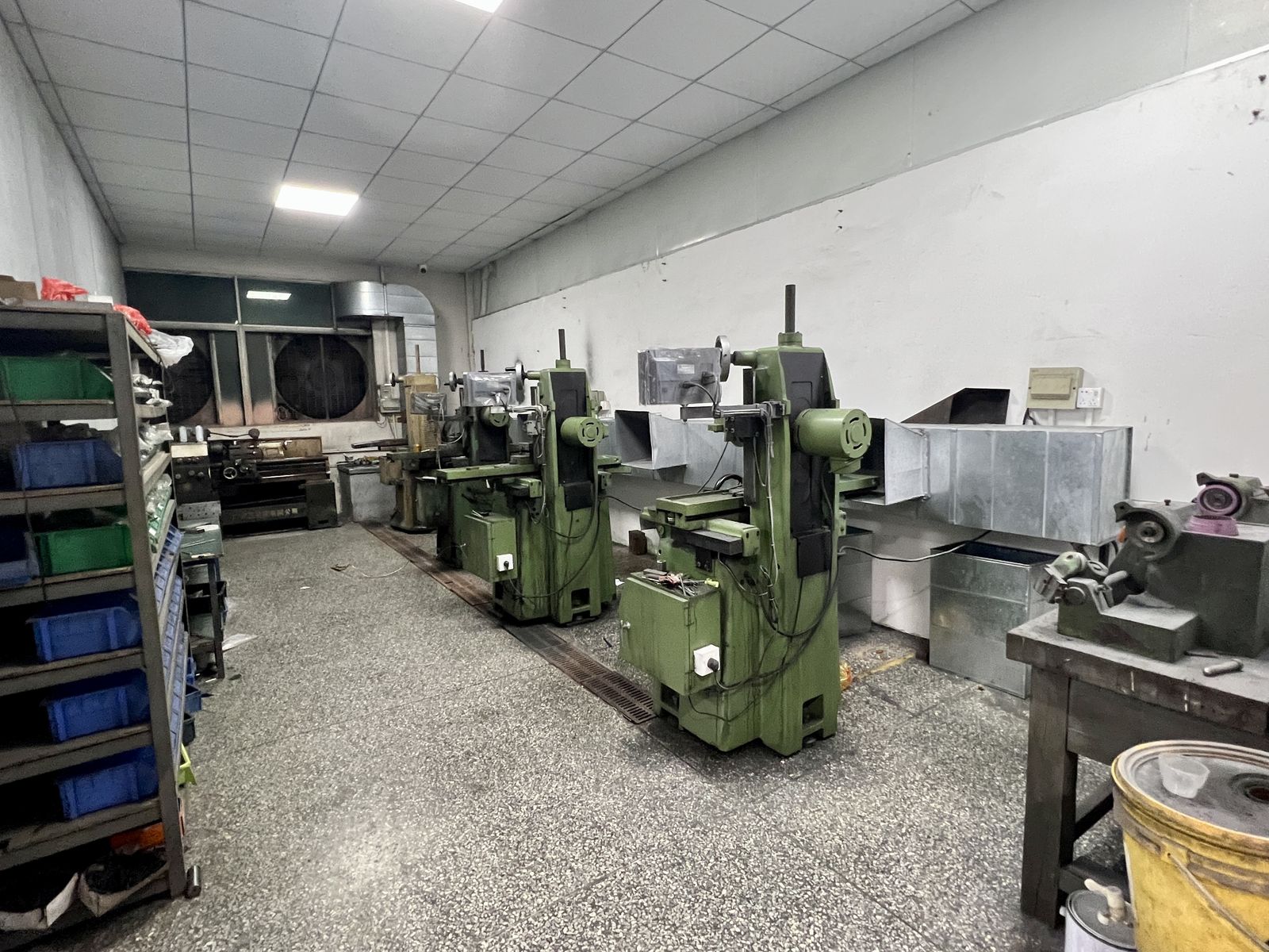 Surface grinding area