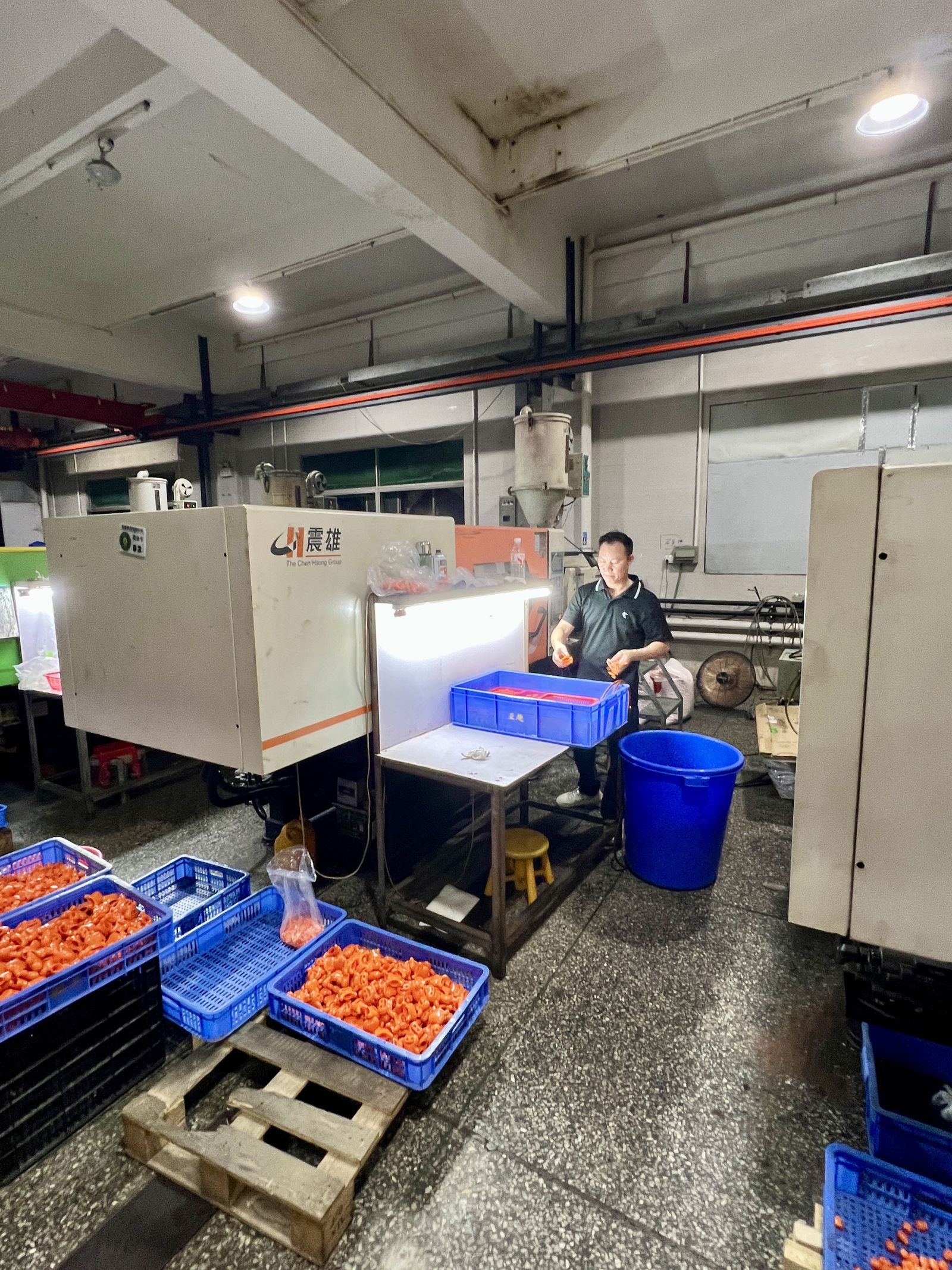 Injection molding machines